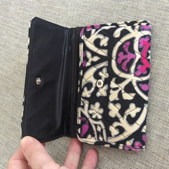 Vera Bradley Scroll Medallion Quilted Black Pink Euro Wallet - Picture 8 of 9